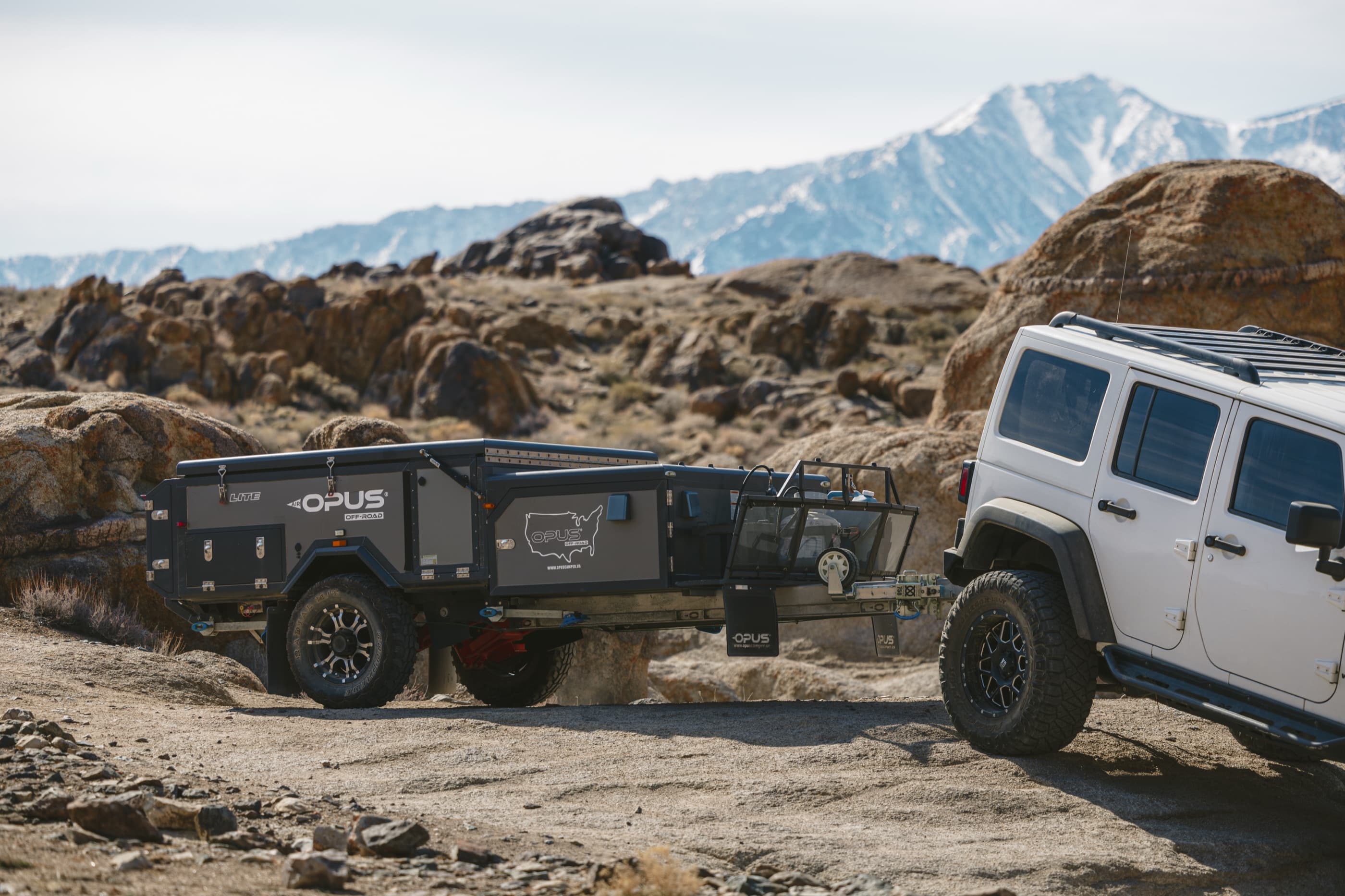 LITE feature: Tows with a small SUV or Jeep